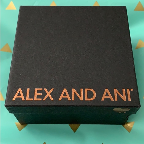 NIB Alex and Ani MLB Charm SF Giants Bracelet - Picture 5 of 5